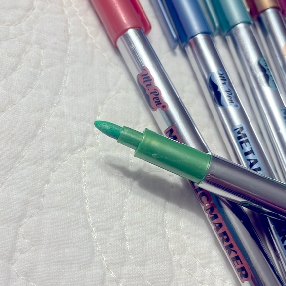 Mr. Pen- Metallic Paint Markers,9 Colors, Metallic Markers/Metallic Pens - Picture 4 of 4